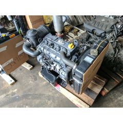 Gehl 5240E Engine